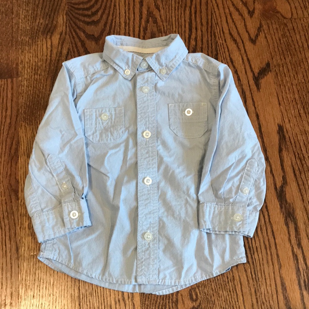 Carter’s boys button down dress shirt in 24 months